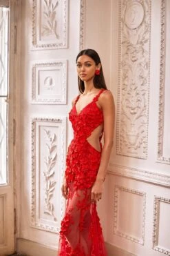 Fiorenza - Red -Alamour The Label Shop 105 e77429b1 4312 40a6 9920 39081e662dbf