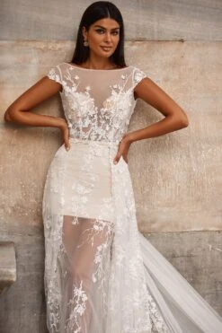 Alara Gown -Alamour The Label Shop 11 8f151210 d077 4aad bac4 48a70e7af181