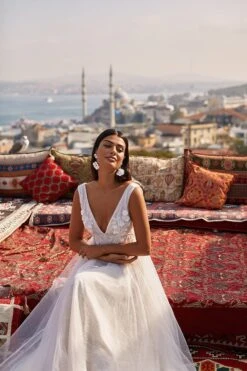 Aiyla Gown -Alamour The Label Shop 12 29ac5315 a5be 4577 b041 e38d0af64637