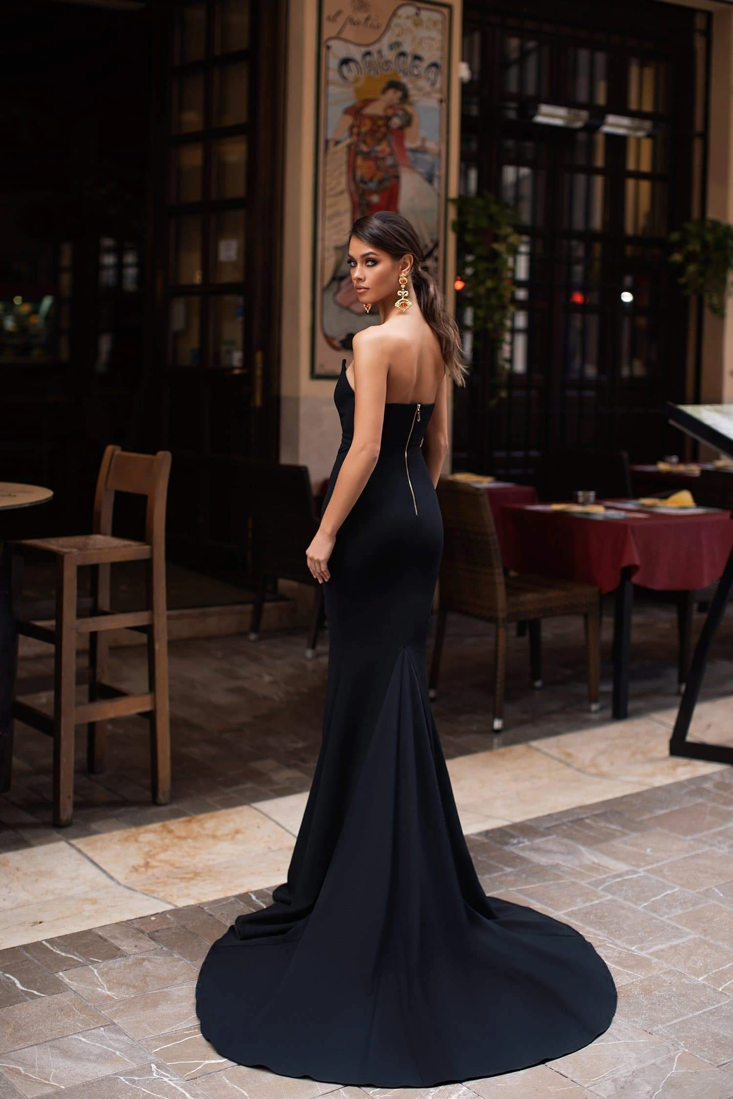 Gulsina - Black 2 Gulsina - Black - Image 2