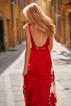 Magda - Red 16 Magda - Red -Alamour The Label Shop 28 8ca77ca1 76fc 46ab 97ed 0f162e53f5de