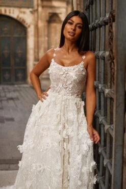 Esen Gown -Alamour The Label Shop 48 3369f457 0921 4051 91fd 1a3cd1e9f74c