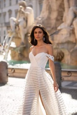 Sandy - White -Alamour The Label Shop 53 39a2b6d5 e0db 4052 9809 942efe918afc