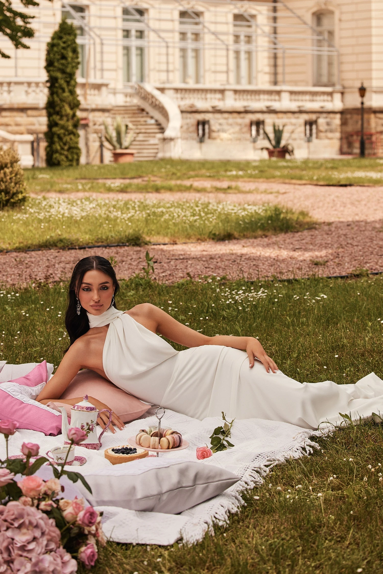 Sofia - White 11 Sofia - White - Image 11