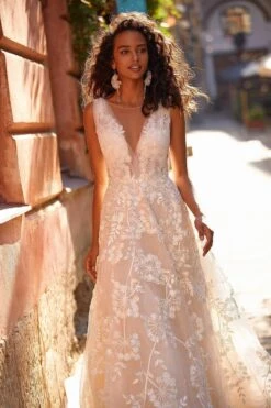 Claudine Gown -Alamour The Label Shop 6 a3c2735c 5ae5 4c38 9e67 64212055bdb9