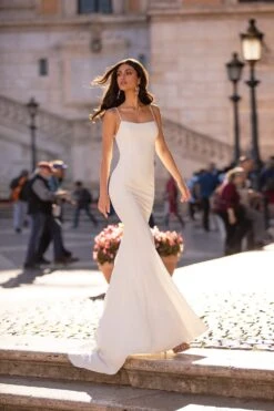 Giorgia - White -Alamour The Label Shop 96 83e86adf 097a 48c9 b6d3 9144eded43ba