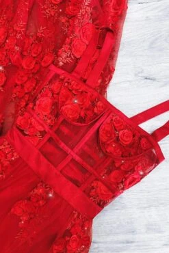 Mariella - Red -Alamour The Label Shop FLATLAY6